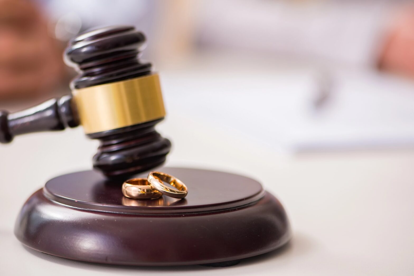 immigration lawyer