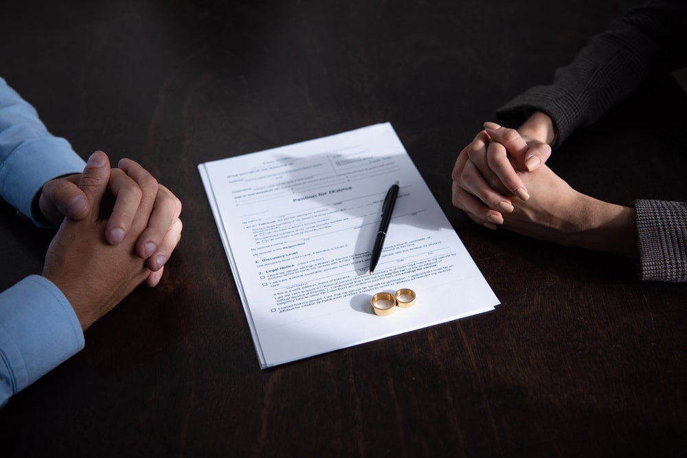 Honest Truths About Working With a Family Lawyer Most People Don’t Expect